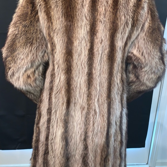 laflamme fourrure fur coat - Picture 5 of 7